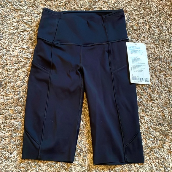 LULULEMON Fast and Free HR Short 10” biker shorts - Picture 1 of 4